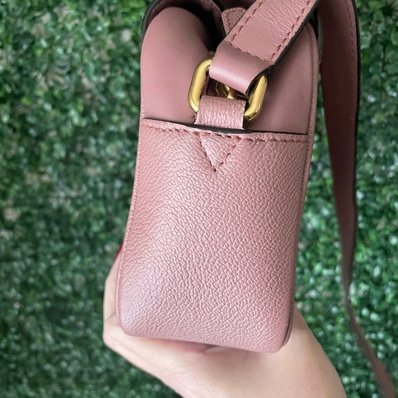 Burberry Pink Leather Buckle Camera Bag Authentic - Picture 7 of 10